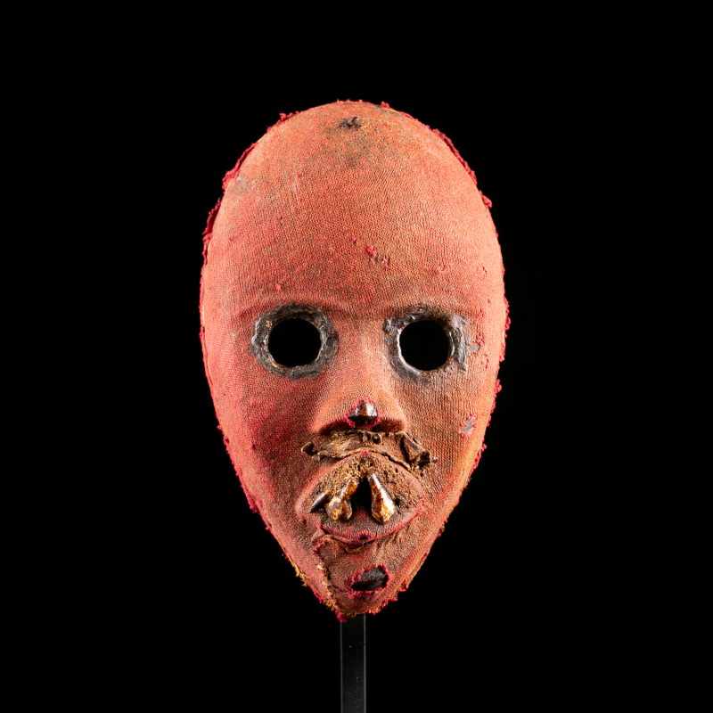 Red Dan mask from Côte d'Ivoire