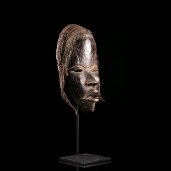 Dan Deangle mask with stand