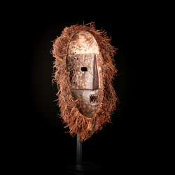 Masque d'art tribal Ndaaka