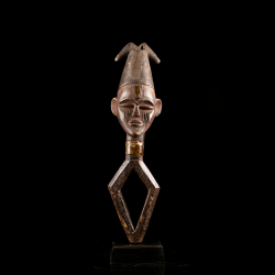 Tribal art Tsogho Mbumba Bwiti reliquary figure