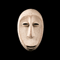 African mask of the Bwami