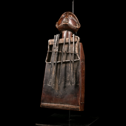 Tribal artifact Tabwa Lamellophone