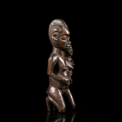 Yaka maternity figure