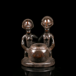 Double figure porteuse de coupe Luba Mboko