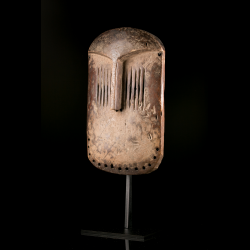 Masque d'art africain Yela avec socle