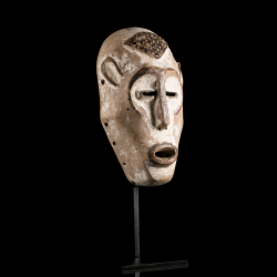 Lega mask with support