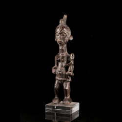 Bena Lulua Mbulenga maternity figure