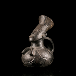 african tribal art Mangbetu jar