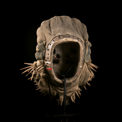 We Guere african mask with stand