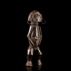 Zande tribal art figure of the Mani