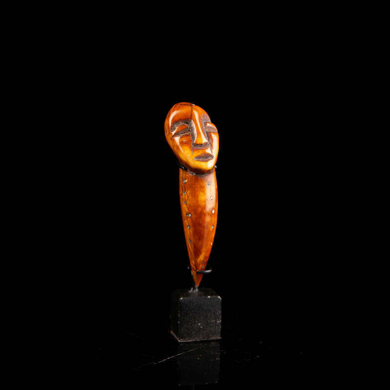 African art Figure kalimbangoma Lega