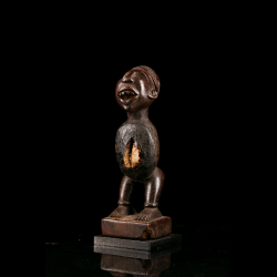 Figurine africaine Kongo Nkisi