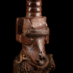 Statue de pouvoir Songye Nkishi