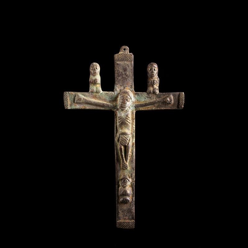 African art Kongo Kiditu crucifix