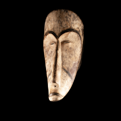 Masque africain Fang Ngil