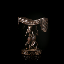Yaka Janus Headrest