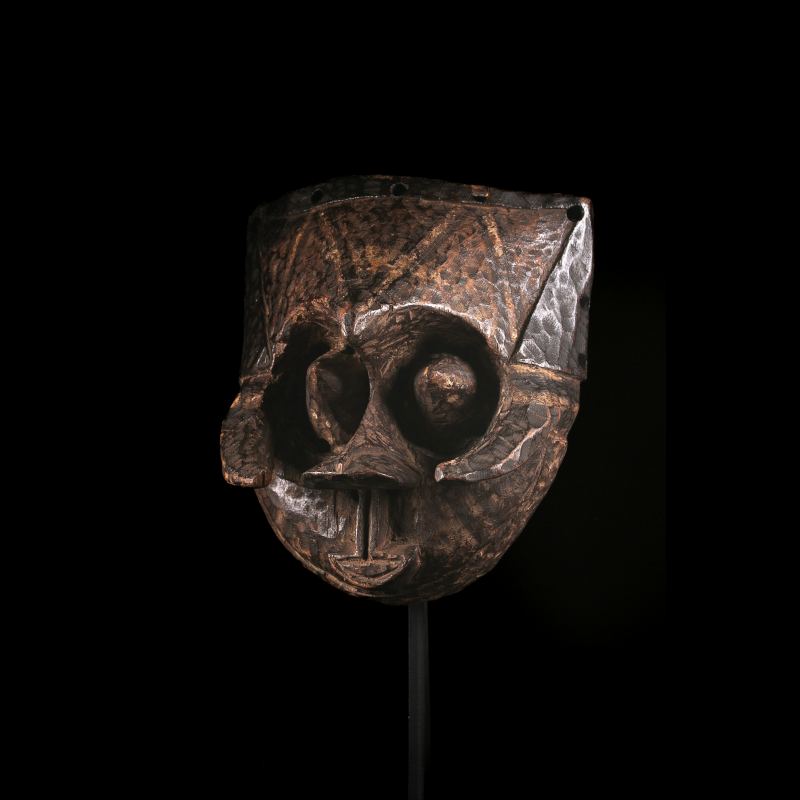 Masque Kuba Pwoom Itok avec socle