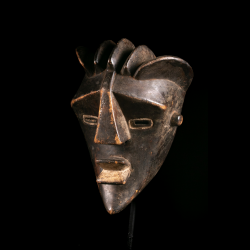 Masque africain Lwalwa Mvondo