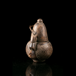 Kongo wooden gunpowder container – African art from the DRC