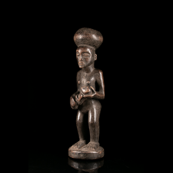 Chokwe-Lwena mother and child wooden figure in side three-quarter view
