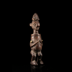 Statue-récipient Yaka Kumbu di Pheemba – vue trois-quarts
