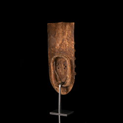 Grebo Kru African mask – rear view and mounting details