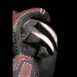 Imposant masque africain Suah Buah Mambila