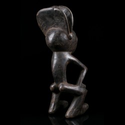 Ofika hanged figure of the Lilwa - Mbole - D. R. Congo