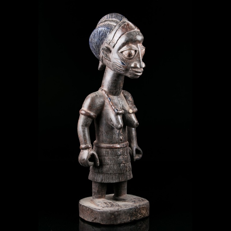 Female figure - Yoruba - Nigeria