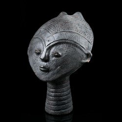 Nsodia funerary head - Akan Kwahu - Ghana